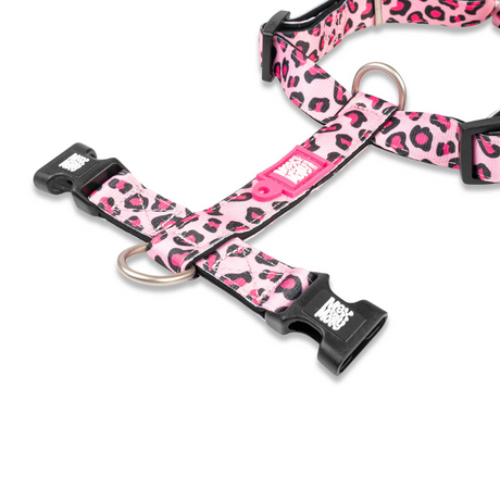 Up close photo of the Pink Leopard Harness.